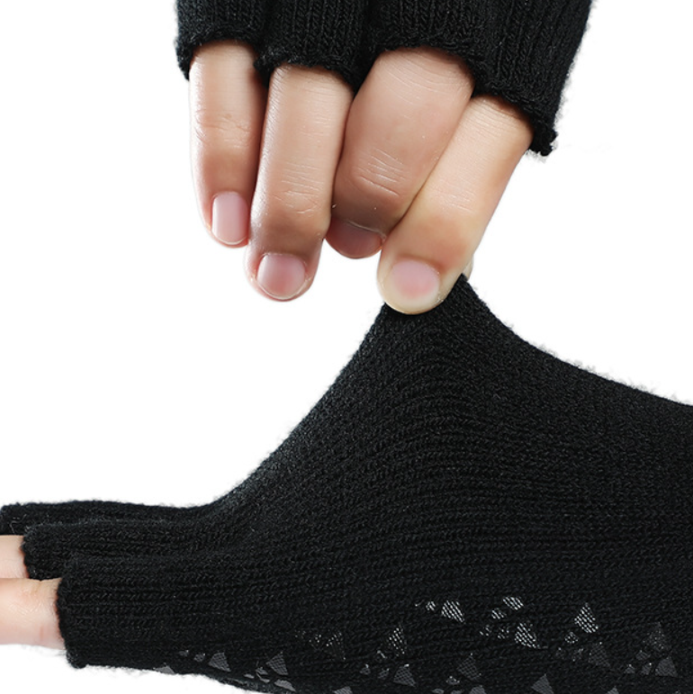 Knitted fingerless mitten sports riding gloves 