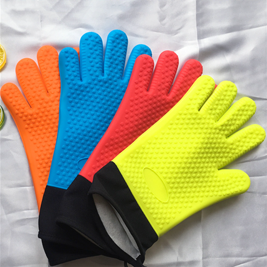 High temperature resistant silicone oven gloves 